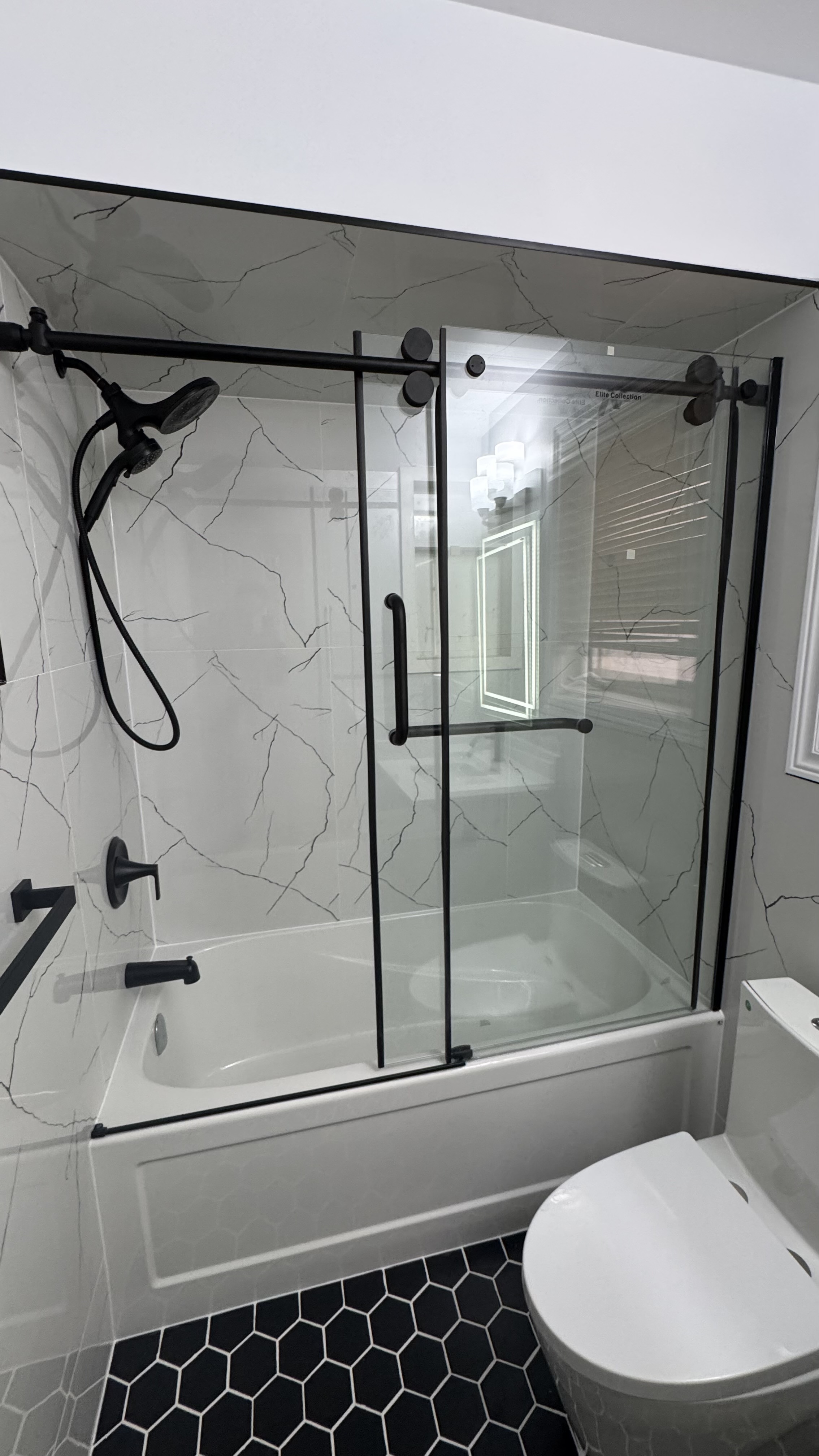 3pc washroom tub and shower black trim